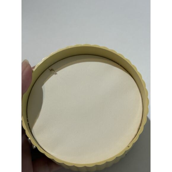 Figurine by Dorothy Gray 1954 Dusting powder Unopened VERY RARE See Pictures - Picture 4 of 5